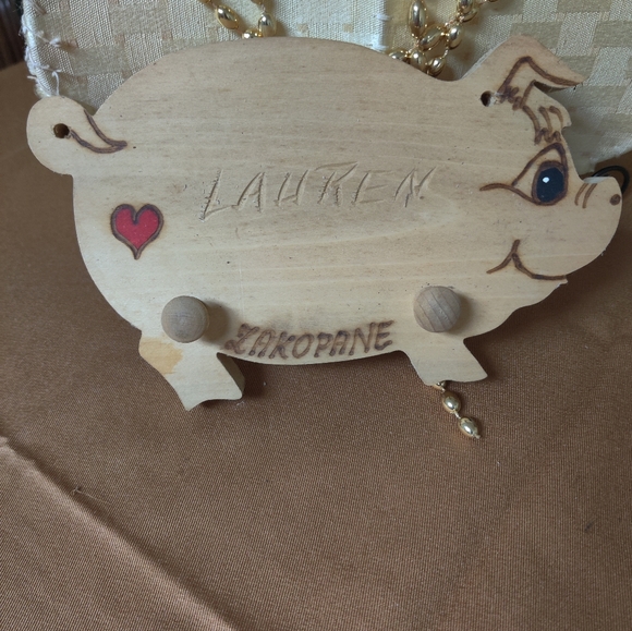 Wooden Pig Wall Decor with Heart Design Name On Lauren On It From Poland - Picture 1 of 7